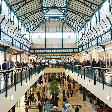 Confort Paris * مونتِفرا